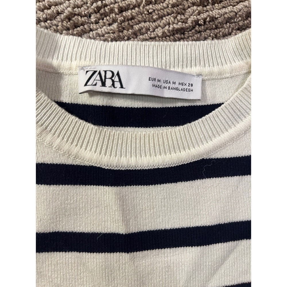 Zara Striped Knit Long Sleeve Cropped Sweater Cream Navy Blue Crew Neck Size M